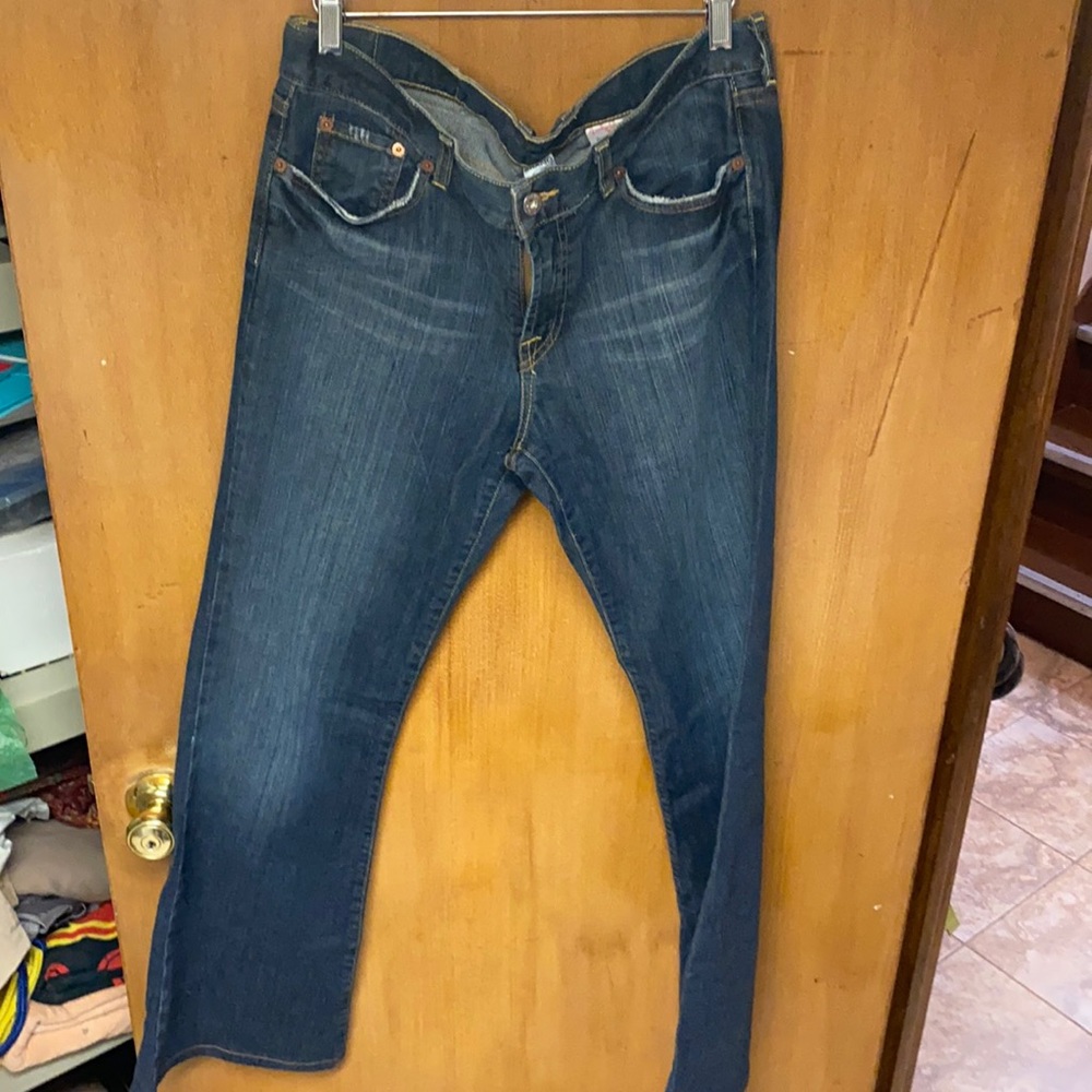 Lucky Brand women’s jeans